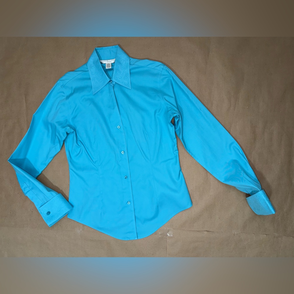 Casual Corner Non-Iron Fitted Blue Button- Down Blouse